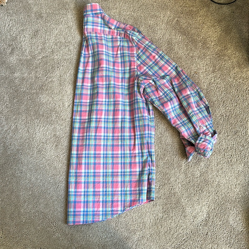 Vineyard Vines slim fit button down, size Large